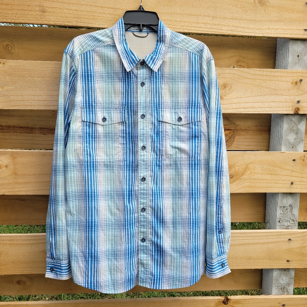 Royal Robbins Blue Plaid Button Up Shirt Men’s Large Standard Fit Casual Outdoor